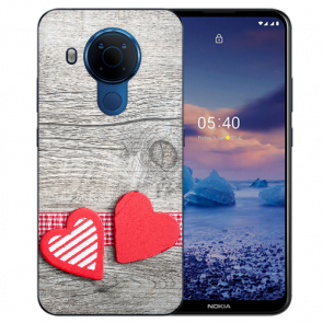 Nokia 5.4 Schutzhülle Silikon TPU Handy Hülle mit Fotodruck Herzen auf Holz