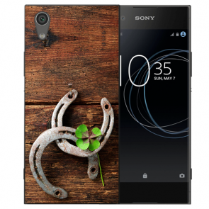 Sony Xperia XA1 Silikon TPU Hülle mit Fotodruck Holz hufeisen