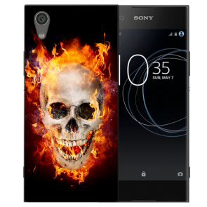 Sony Xperia XA1 Silikon TPU Hülle mit Fotodruck Totenschädel Feuer
